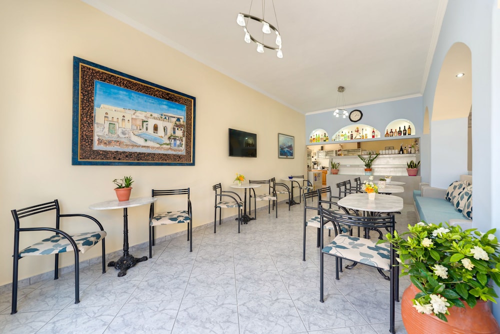 Akis Hotel 26/50