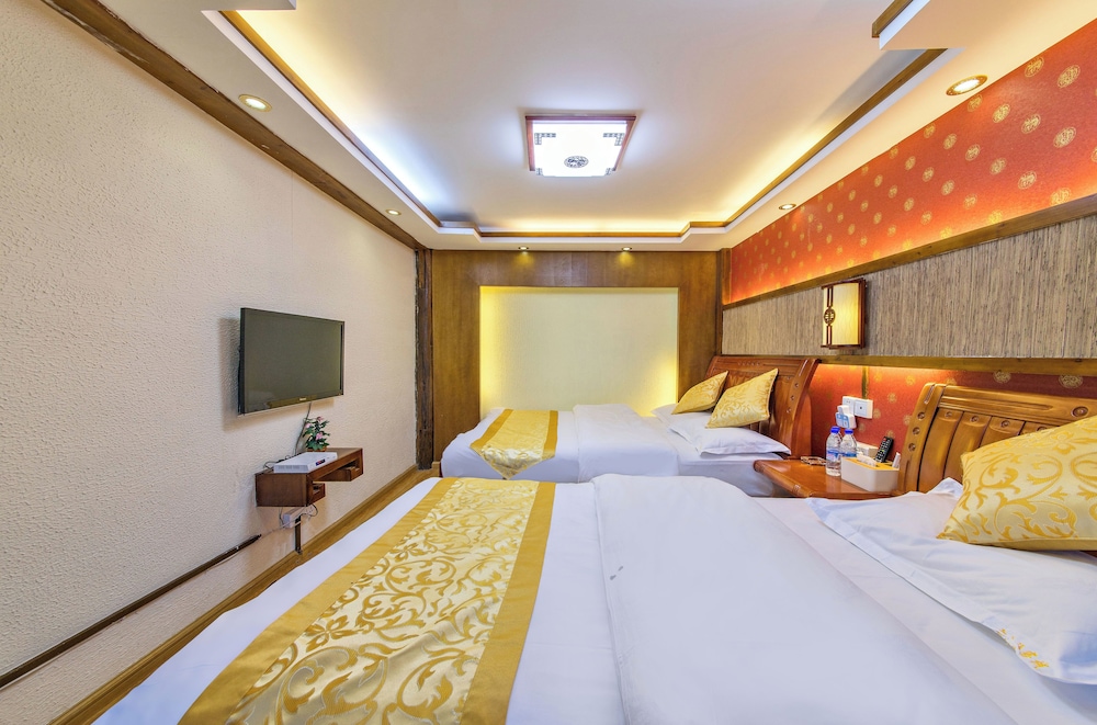 Lijiang Xueshanyu Inn 13/36