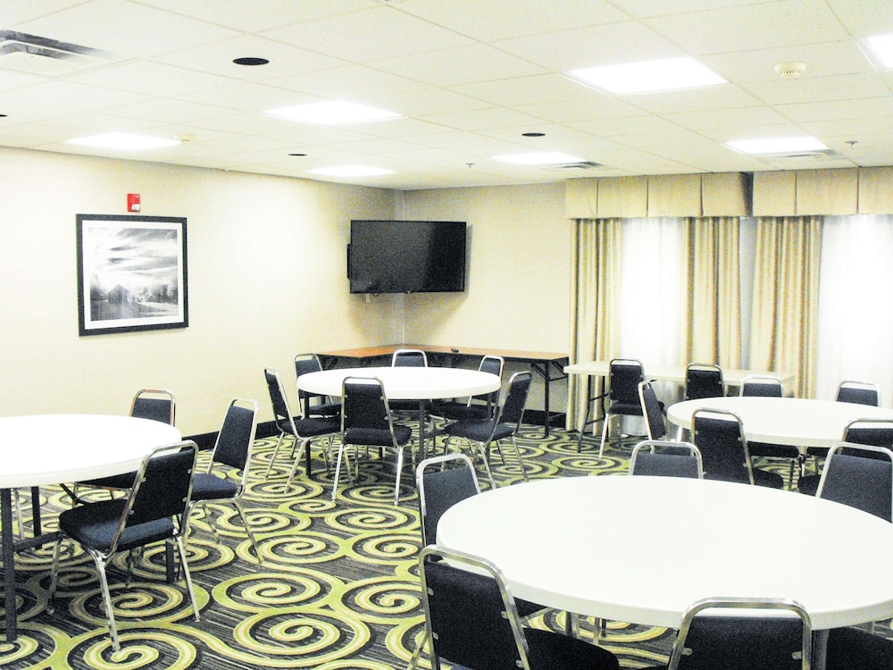 Hampton Inn Lancaster, OH 41/53