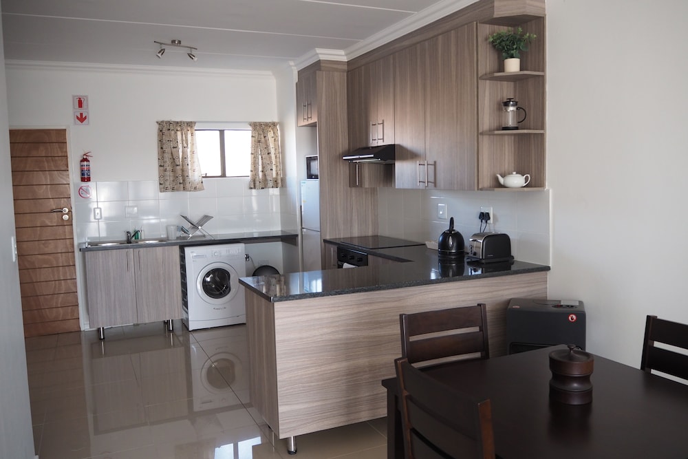 African Eagle Apartments 7/50