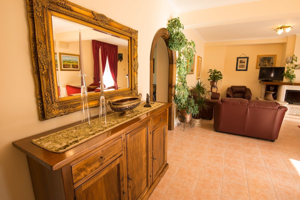 Albergo Della Corte 7/27