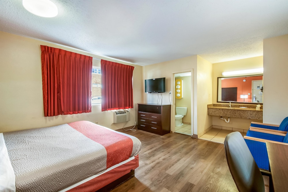 Motel6 Washington, DC - Convention Center 8/37