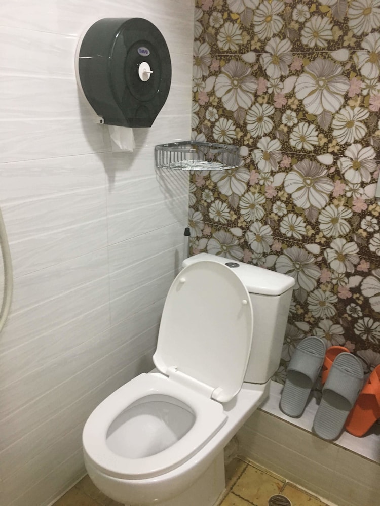Tong Luo Wan Hostel 30/34