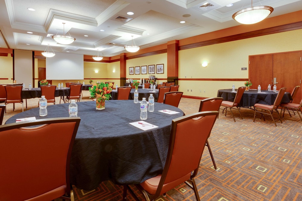 Drury Inn and Suites St Louis Forest Park 41/49
