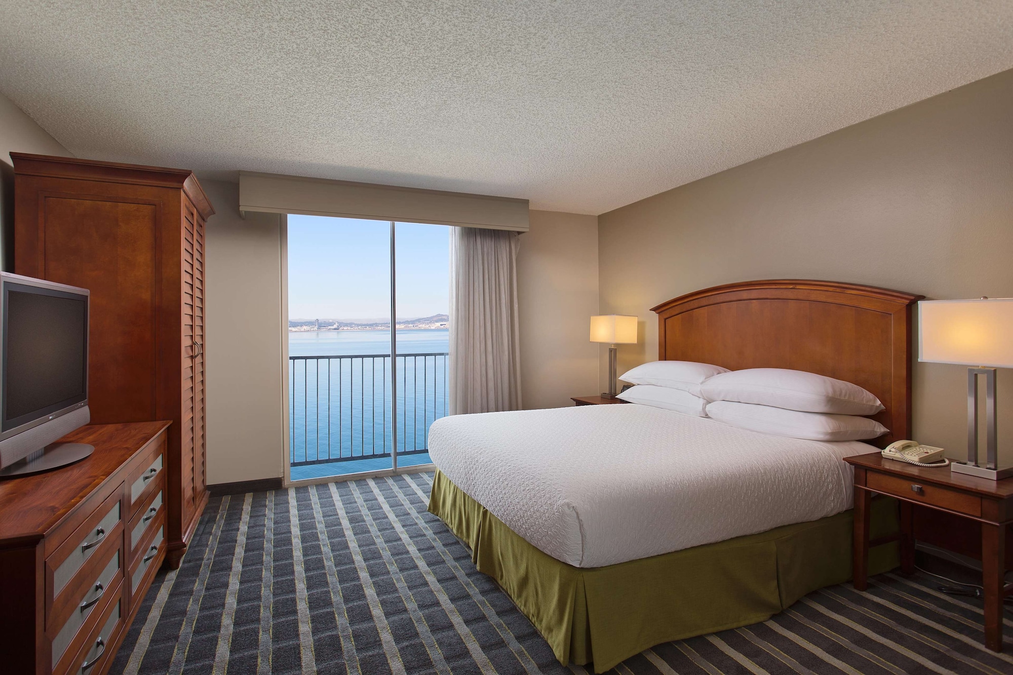 Room, King Bed, Bay View, Sofa