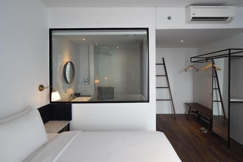 Park5 Hotel Cilandak 64/65
