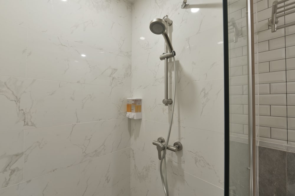 Grand BS Airport Hotel Suvarnabhumi 49/50