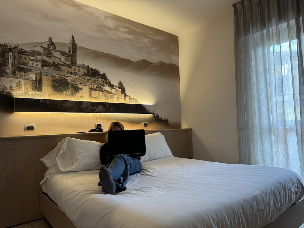 غرفة سوبيريور بسرير كوين، Hotel Cladan 4/10