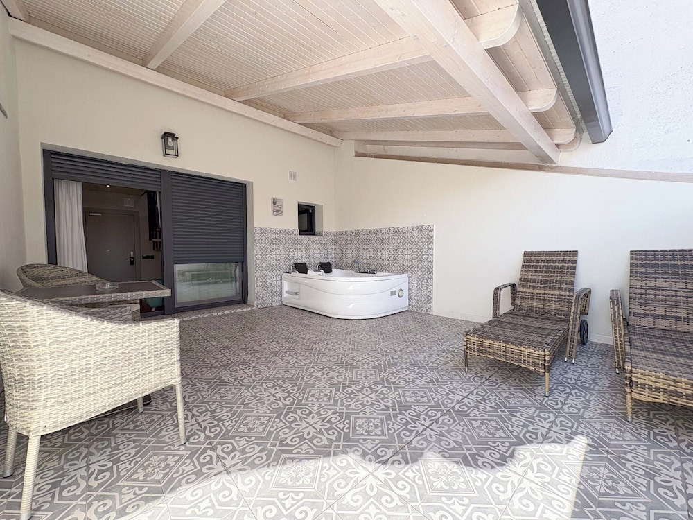HOTEL BOUTIQUE ADEALBA BADAJOZ 21/32