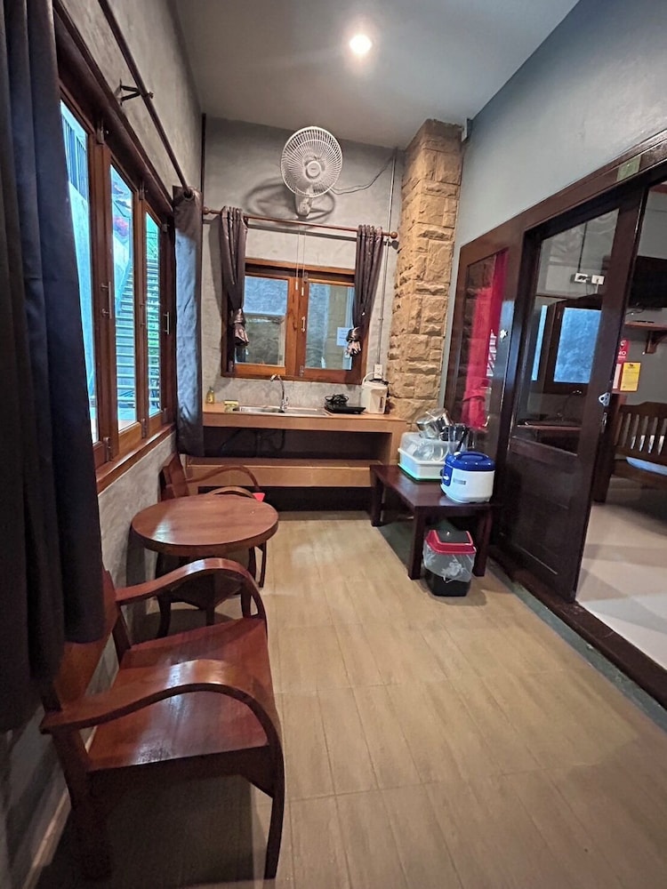 Araya Boutique Hotel 48/69