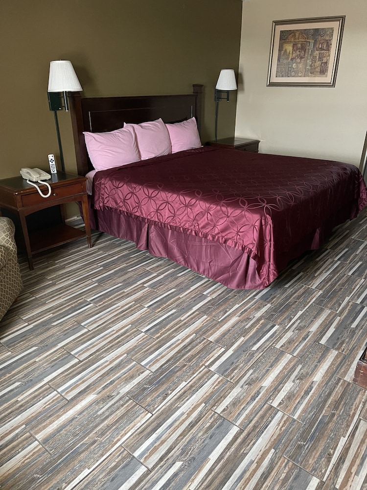 Plaza Inn Big Spring 18/50