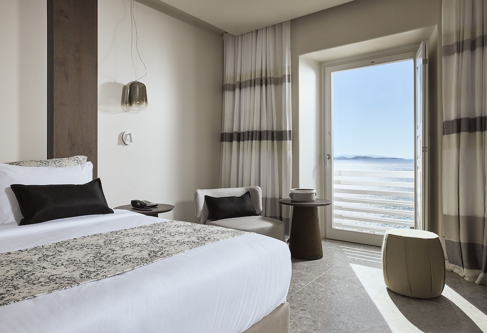 Amazon Mykonos Resort And Spa 8/46