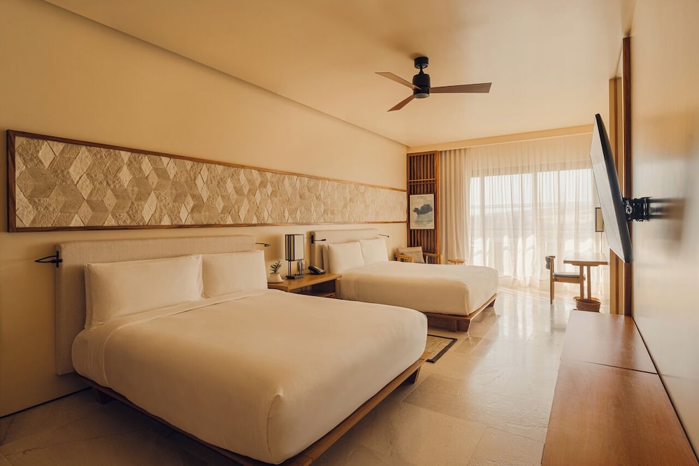 4 BEDROOMS, PENTHOUSE