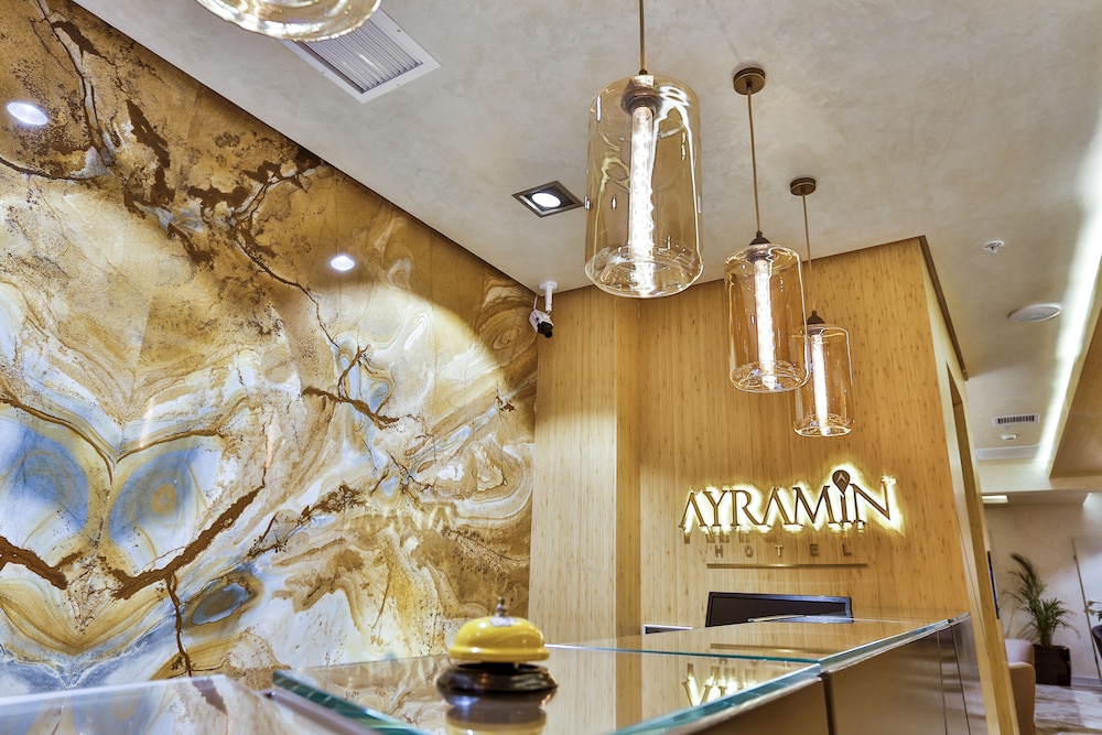 Ayramin Deluxe Hotel 55/78