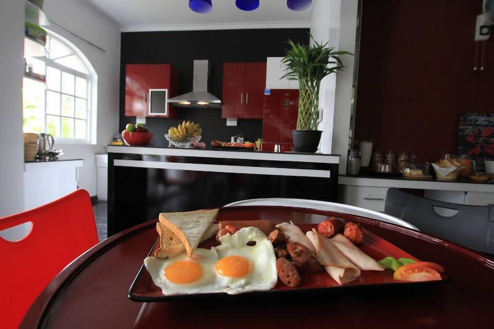 Ayaana Boutique Hotel 33/45