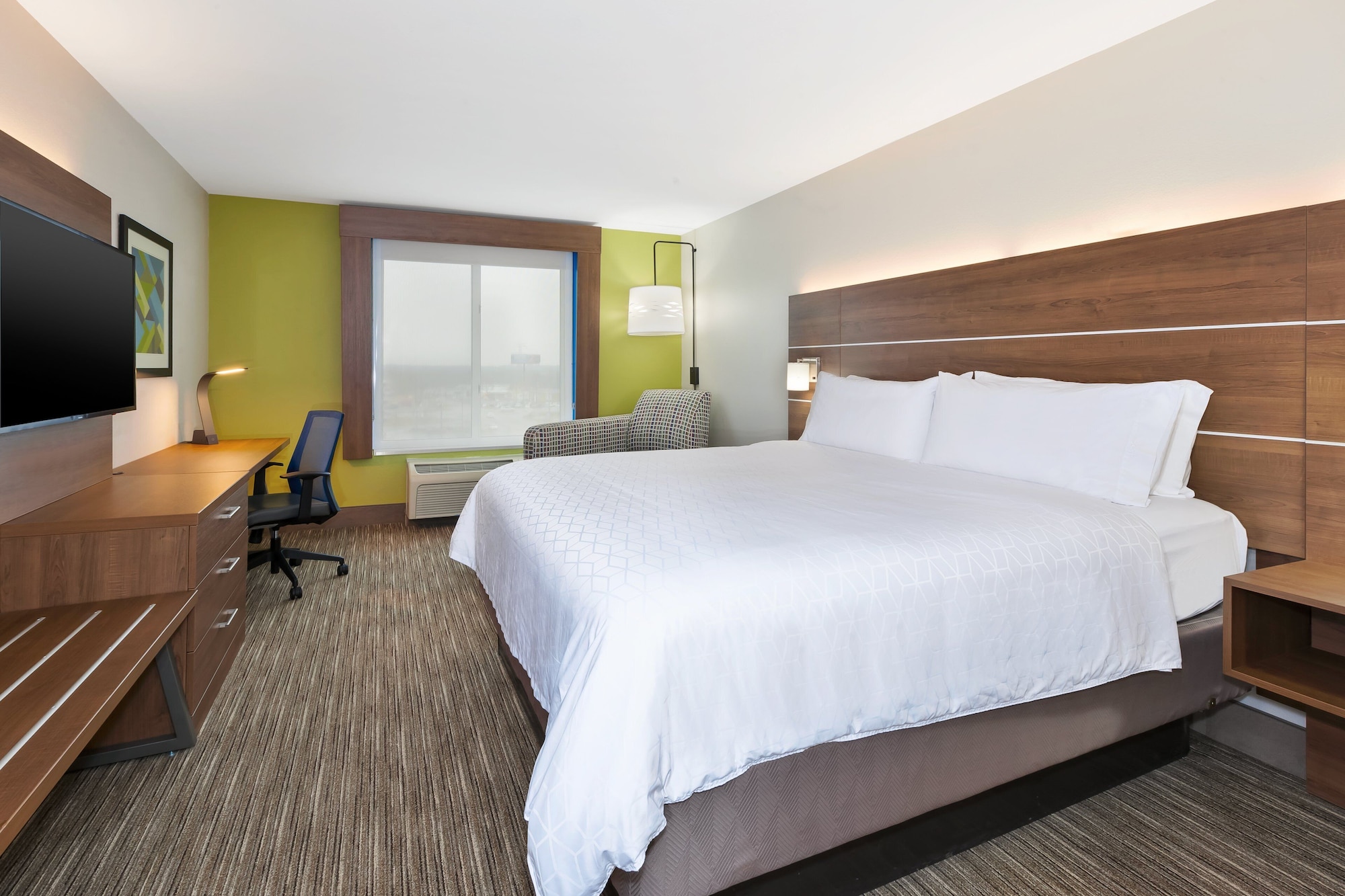 Suite, King Bed, Extra Floor Space