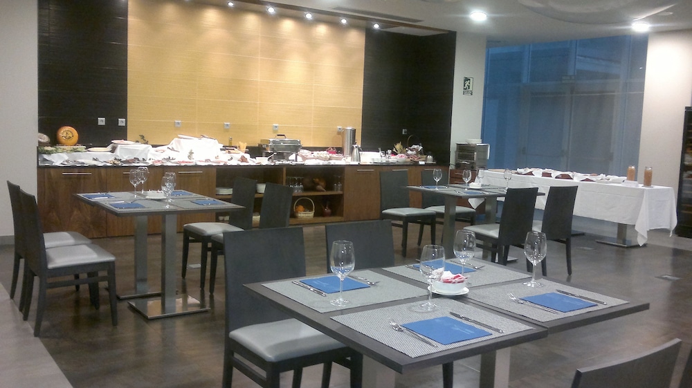 Hotel Ciudad de Ponferrada 51/72