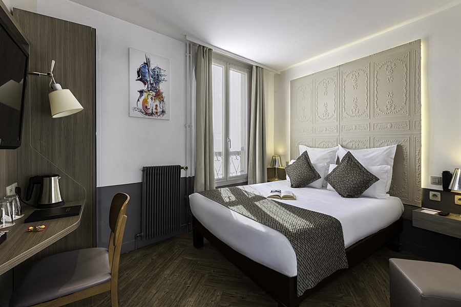 DOUBLE SUPERIOR ROOM