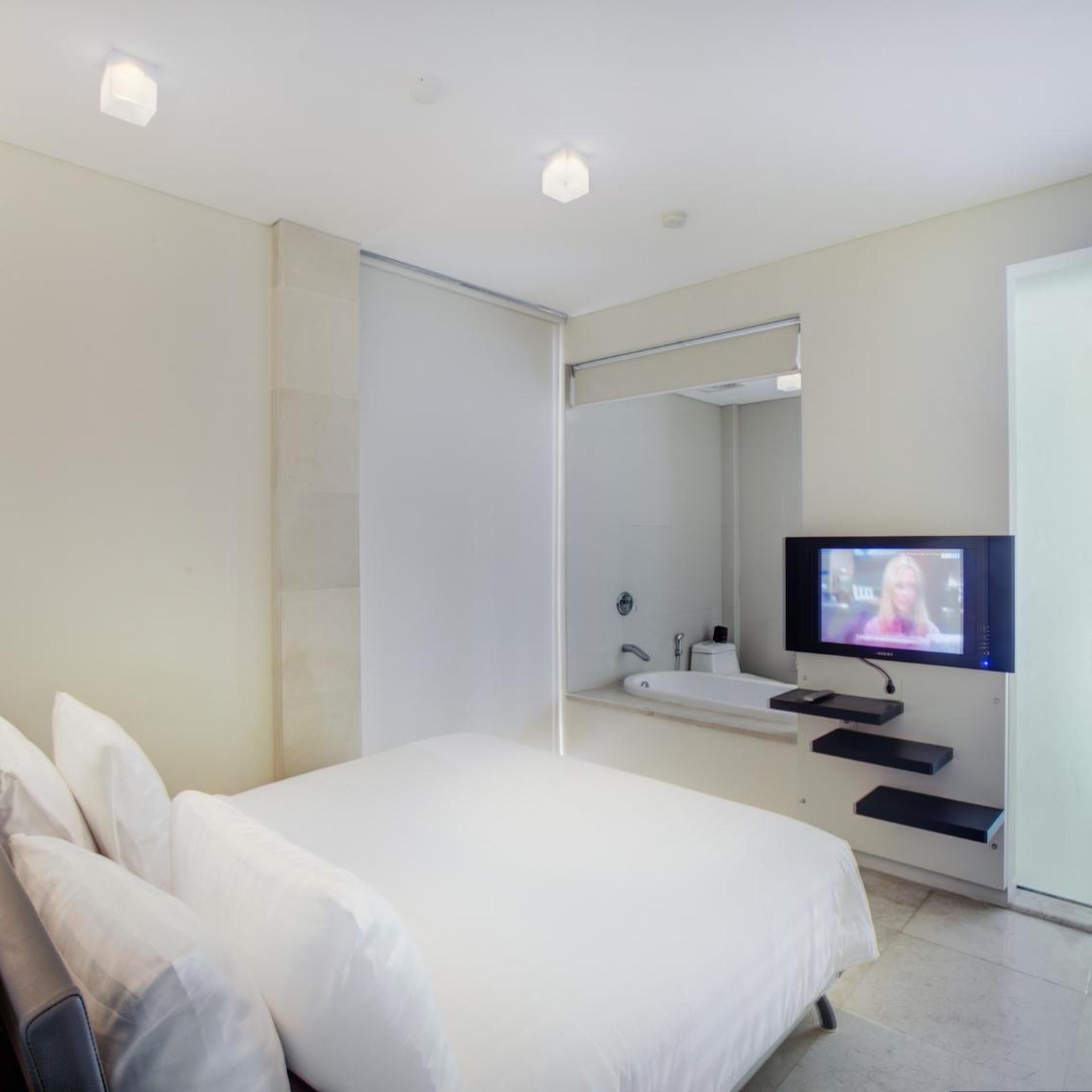 3 Bedrooms, Penthouse, Kitchenette