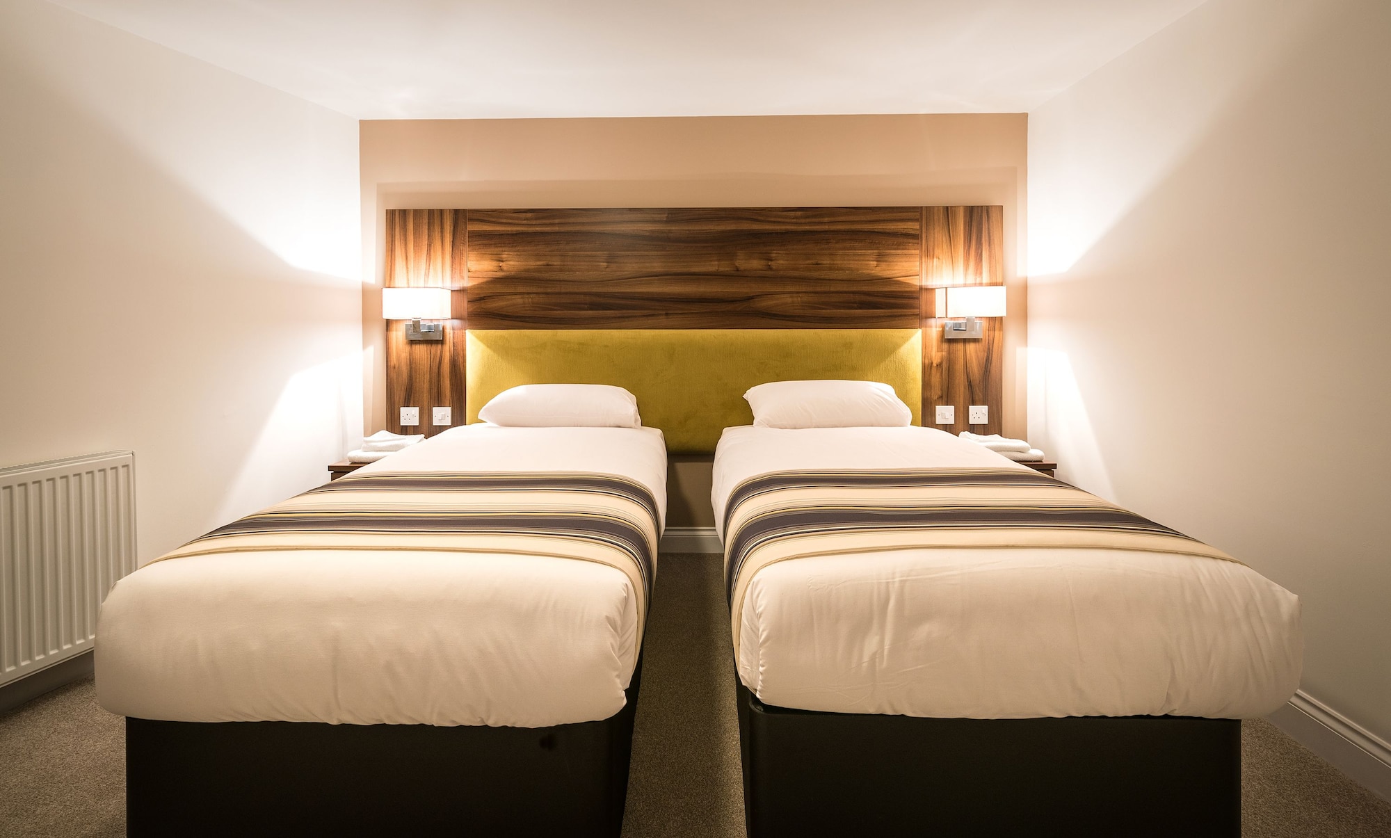 SUPERIOR, TWIN BEDS, LARGE