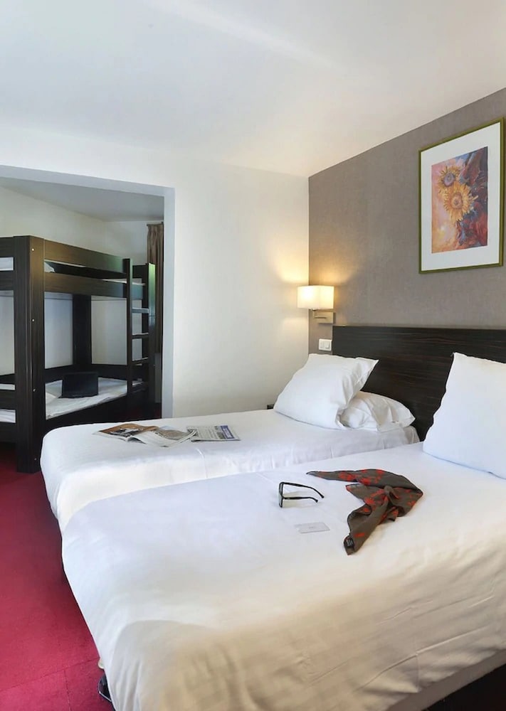 GRAND HOTEL SENIA 39/65