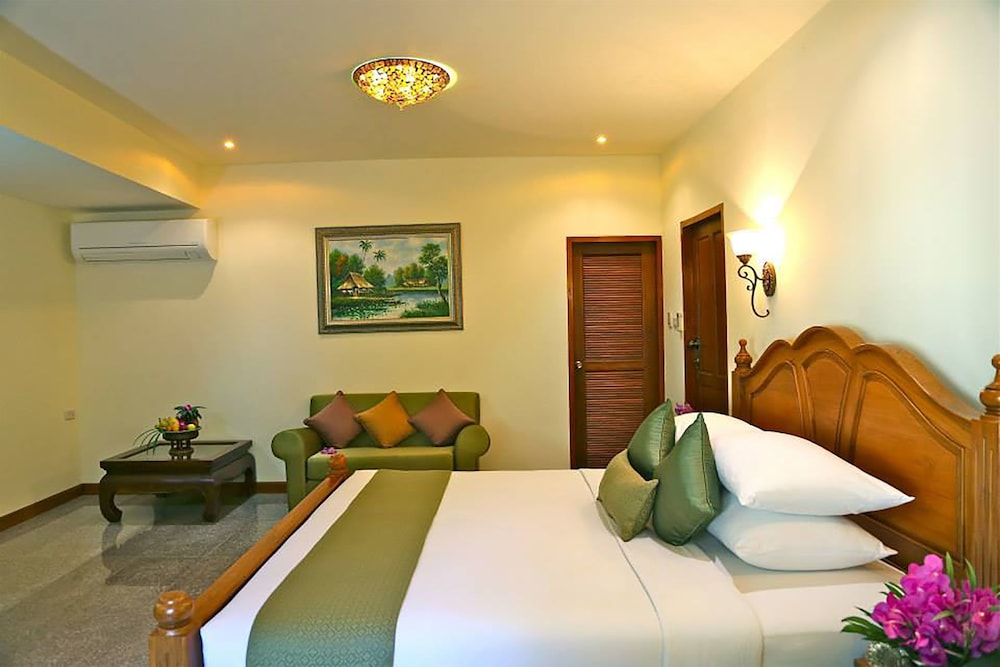 The Oriental Siam Resort 19/71