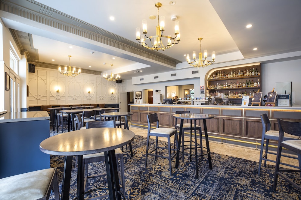 Pymble Hotel 40/50