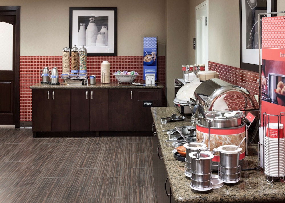 Hampton Inn & Suites Phoenix North/Happy Valley 32/43