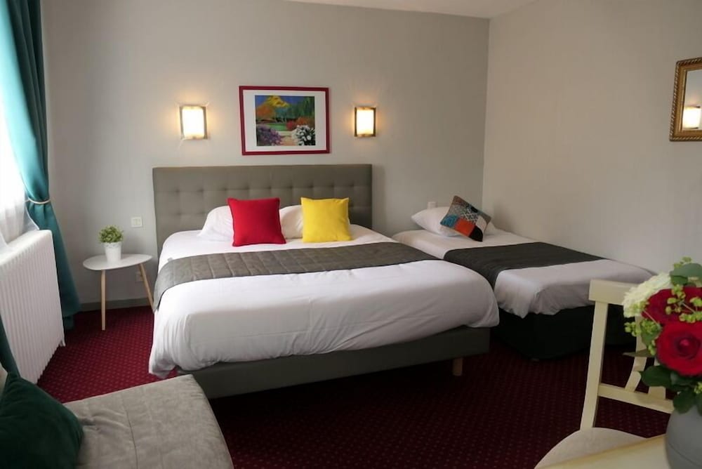 Hotel Le Canada 9/18