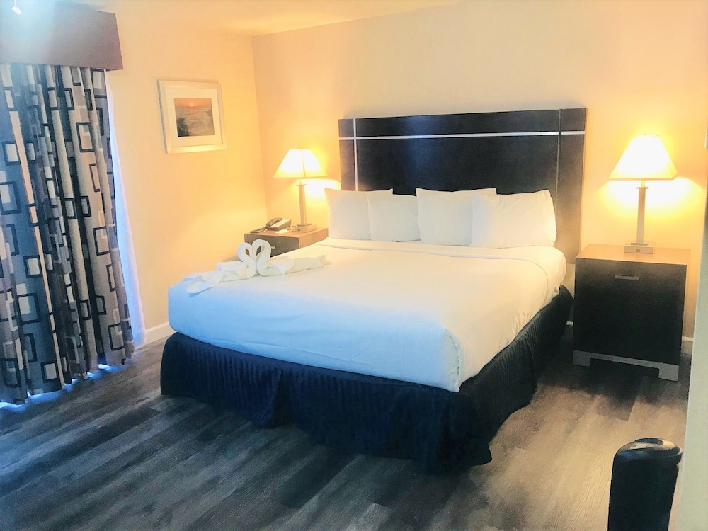 Harbor House Inn 19/50