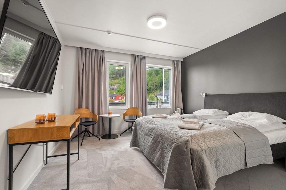 Efinor Hotel Floro 5/45