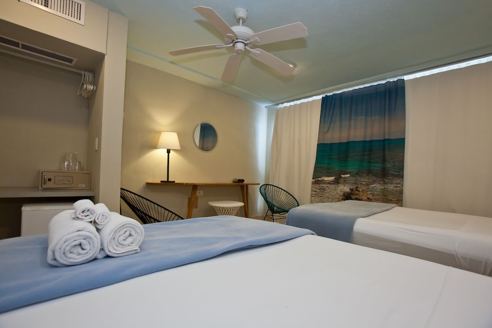Basic, Basement, 2 Double Beds, Ocean View