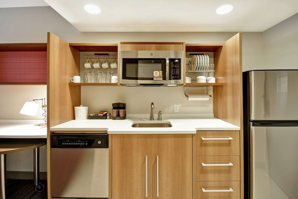 Home2 Suites by Hilton Terre Haute, IN 55/62