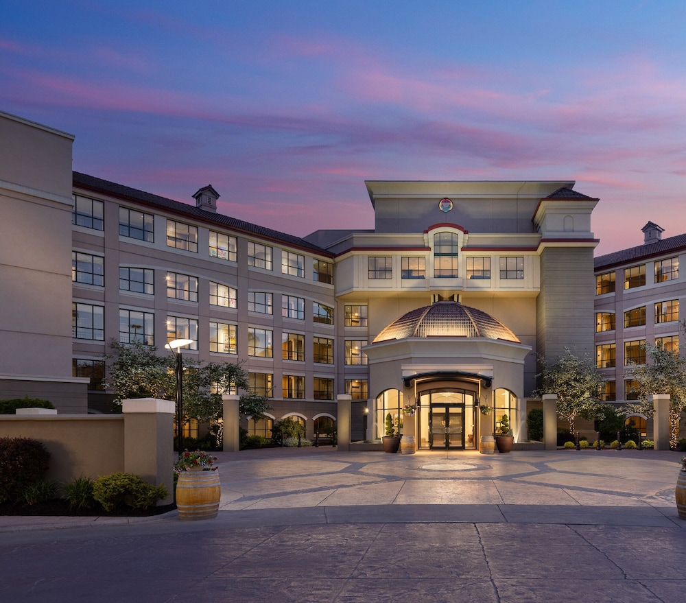 The Royal Kelowna 3/64