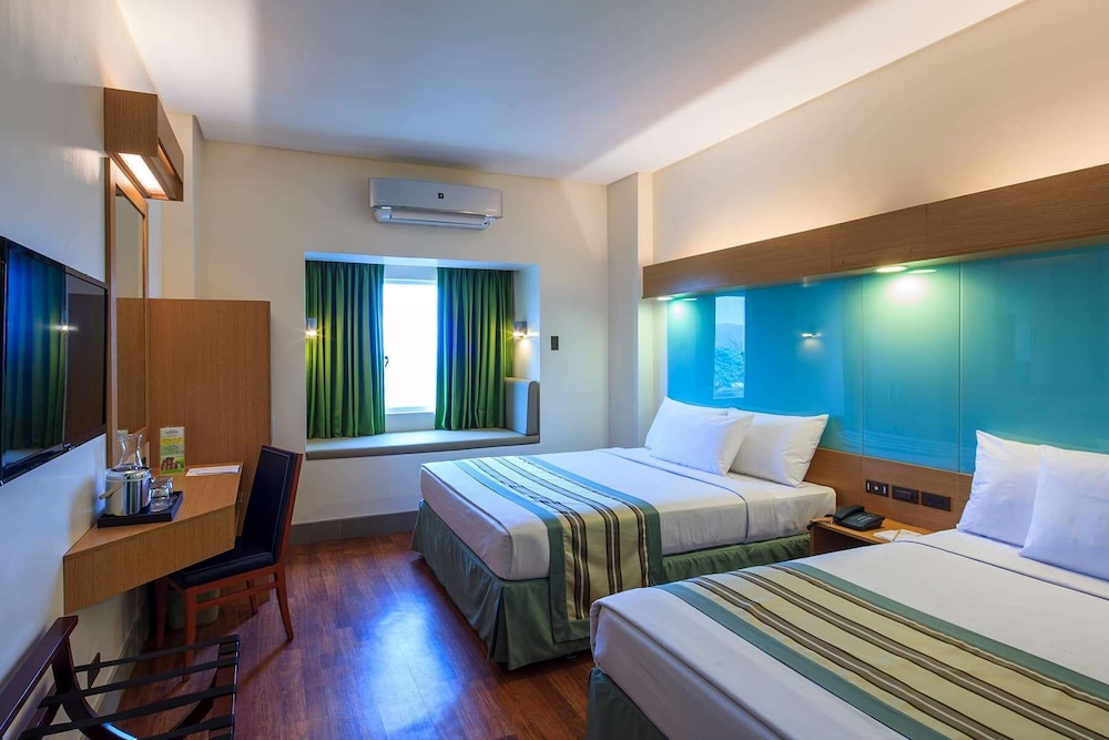 Room at Microtel by Wyndham South Forbes near Nuvali, BINAN