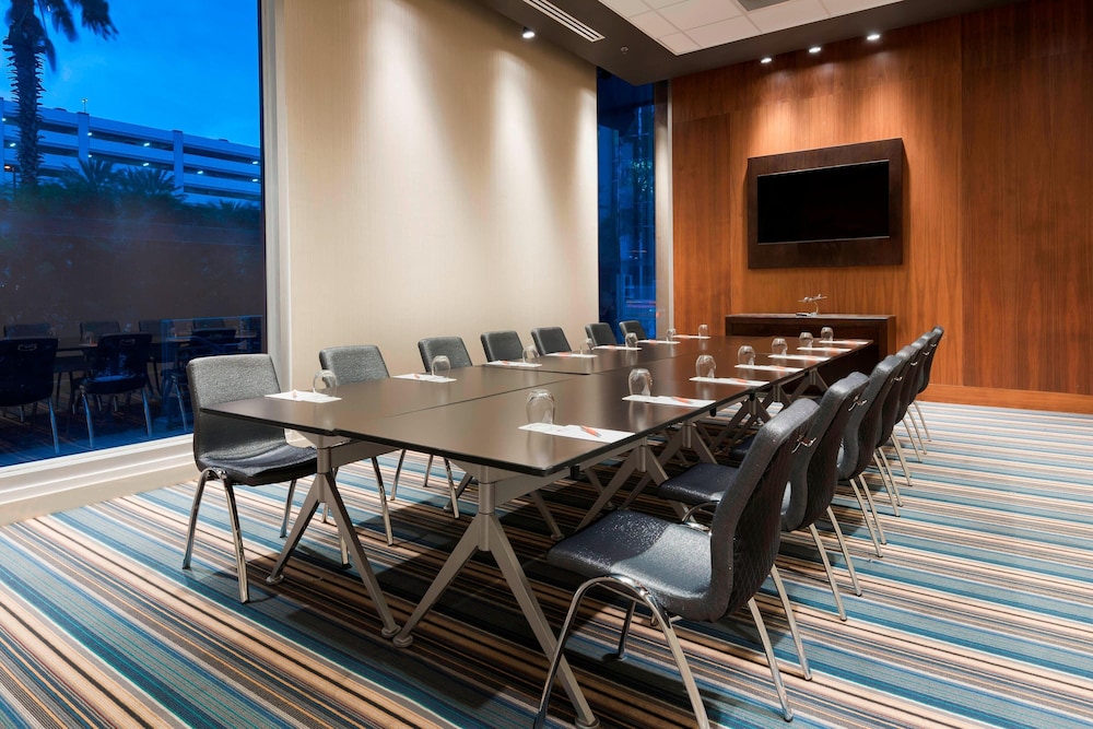 Aloft Orlando Downtown 44/47