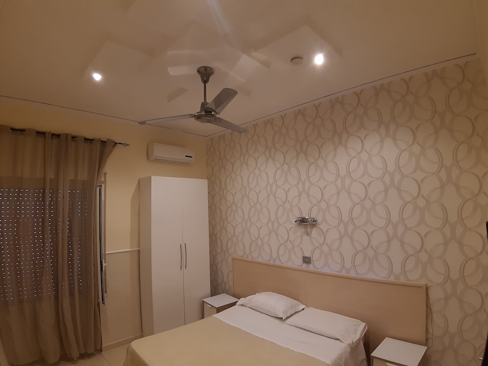 Viola Hotel 25/34