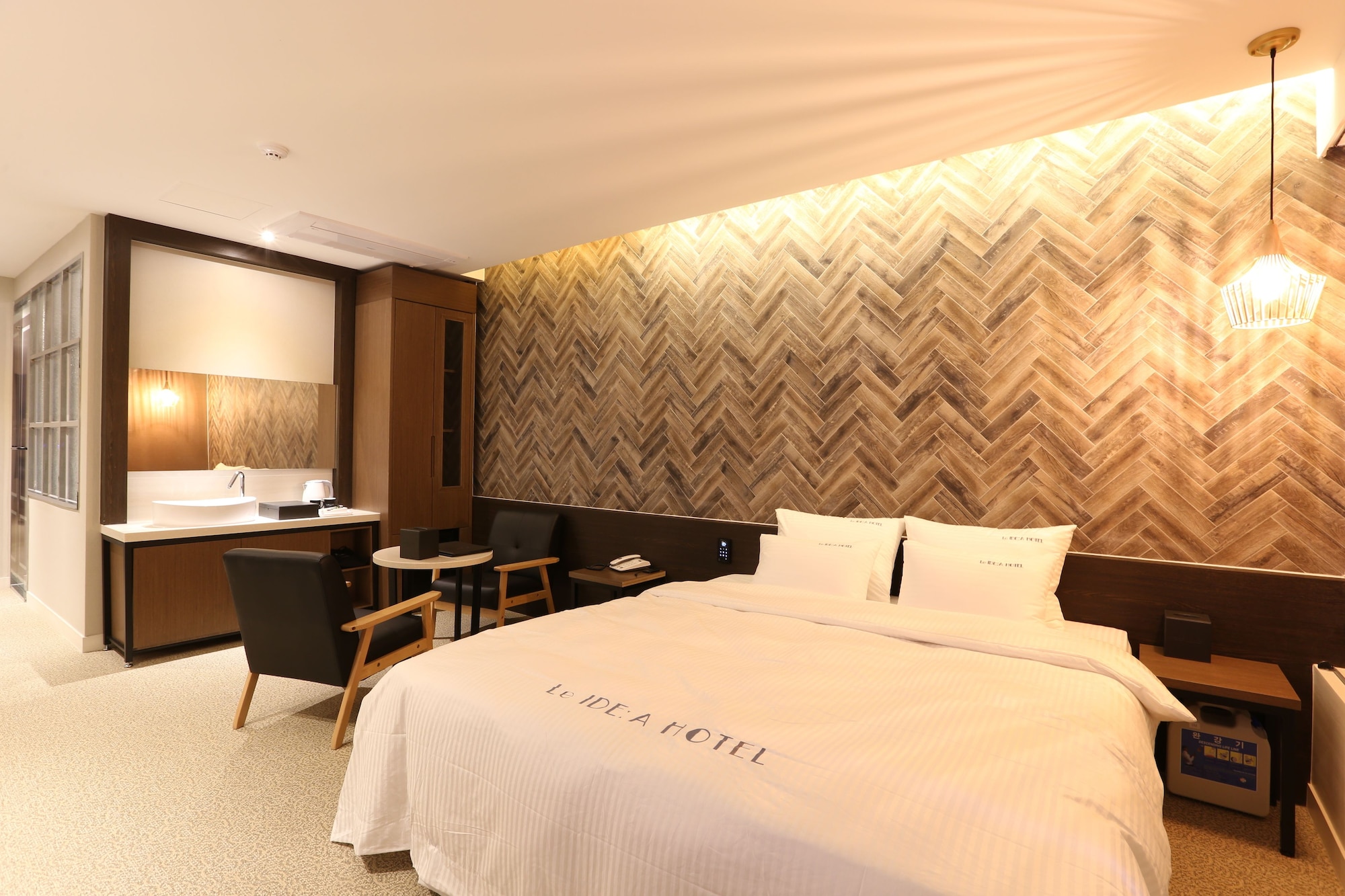 DELUXE, DOUBLE BED, OCEAN VIEW