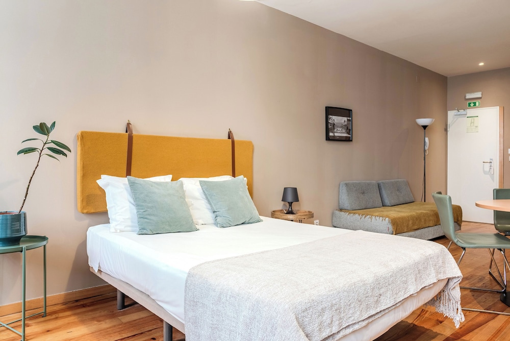Aparthotel Oporto Entreparedes 25/77