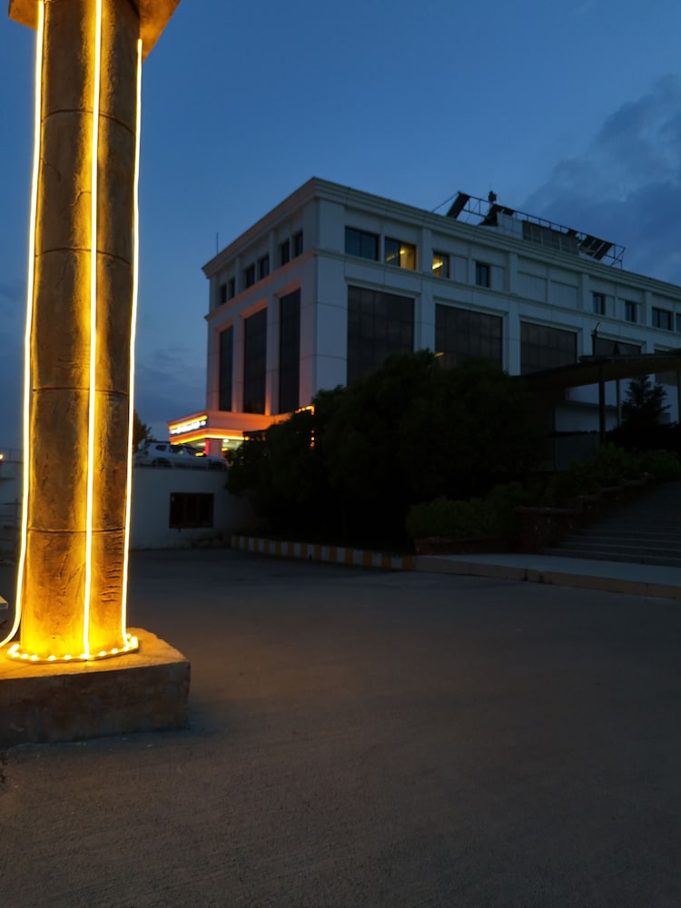 Rabat Resort Hotel 17/19