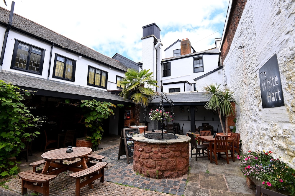 White Hart Hotel By Marstons Inns 34/39