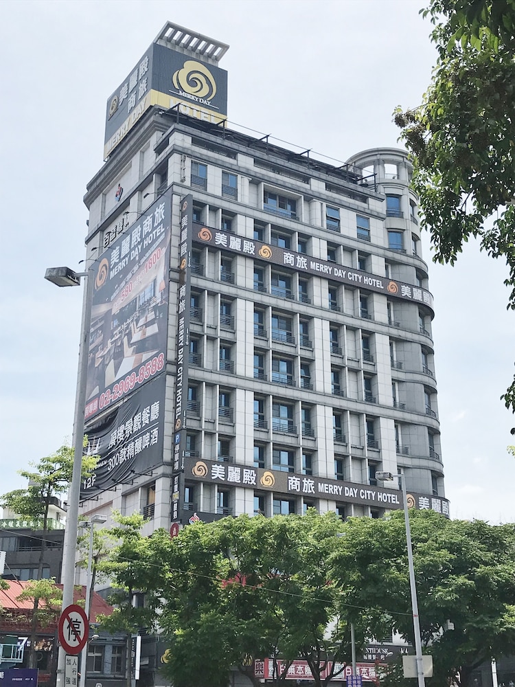 Merryday Hotel Banqiao Branch 2/50