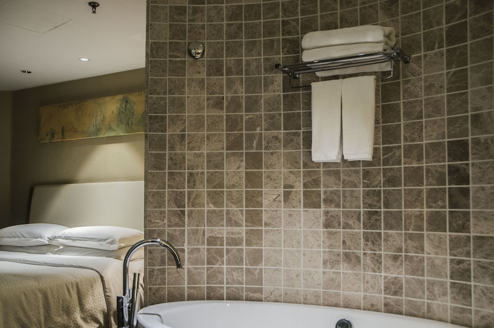 Four Points By Sheraton Qingdao Chengyang 15/45