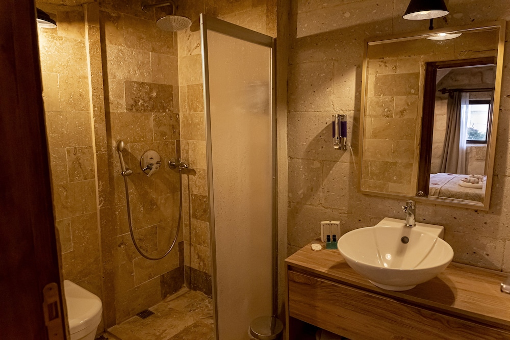 Feris Cave Hotel 45/50