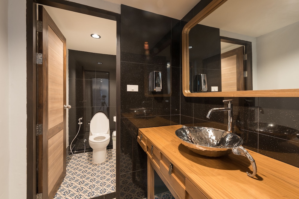 33 Poshtel - Adults Only 50/50