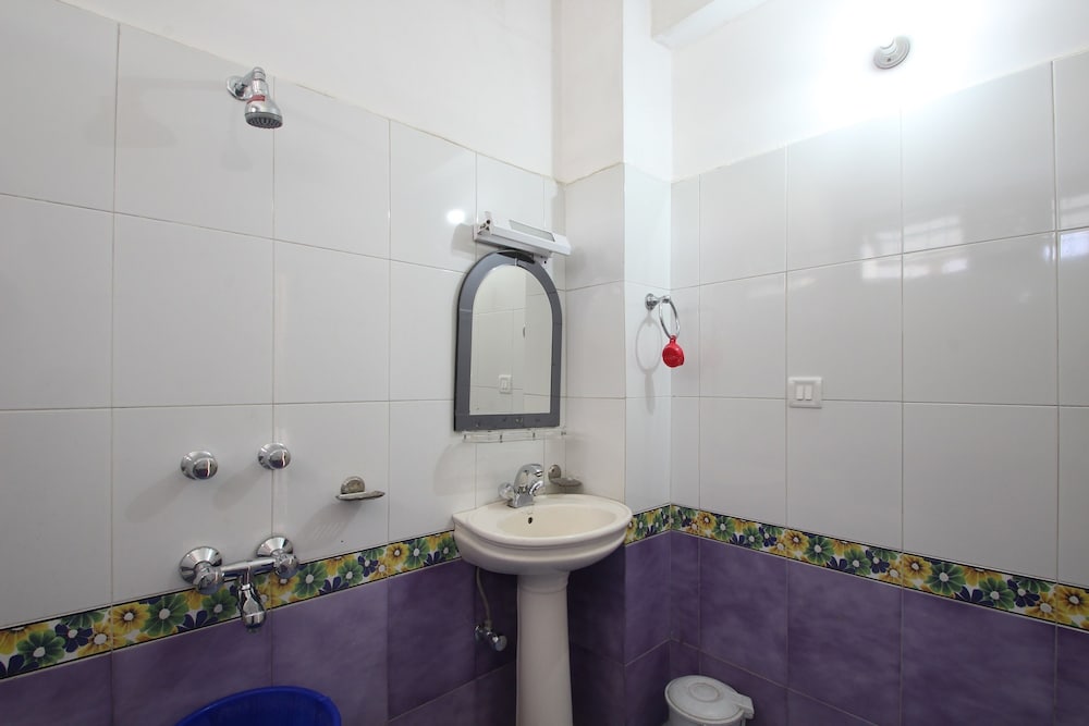 Hotel Lake Inn Bhimtal 21/21
