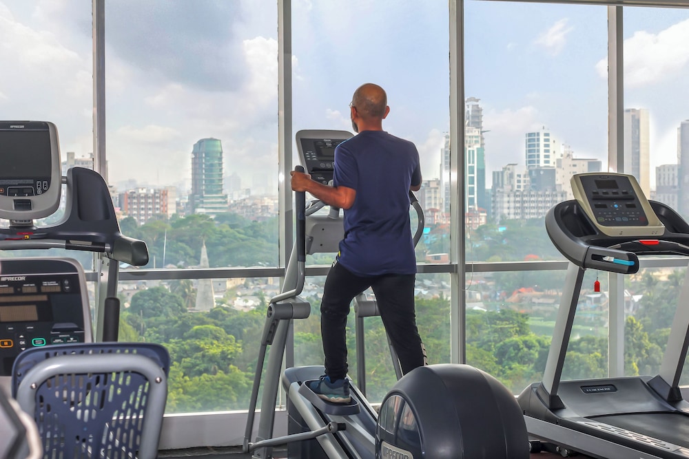 Golden Tulip the Grandmark Dhaka 38/60