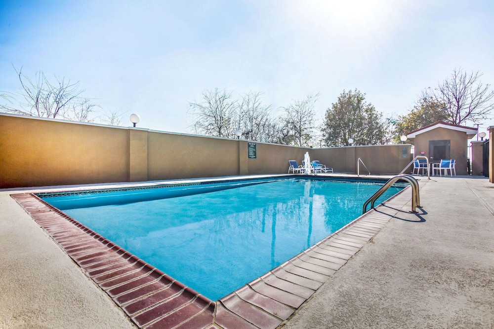 La Quinta Inn & Suites by Wyndham Kyle - Austin South 30/61