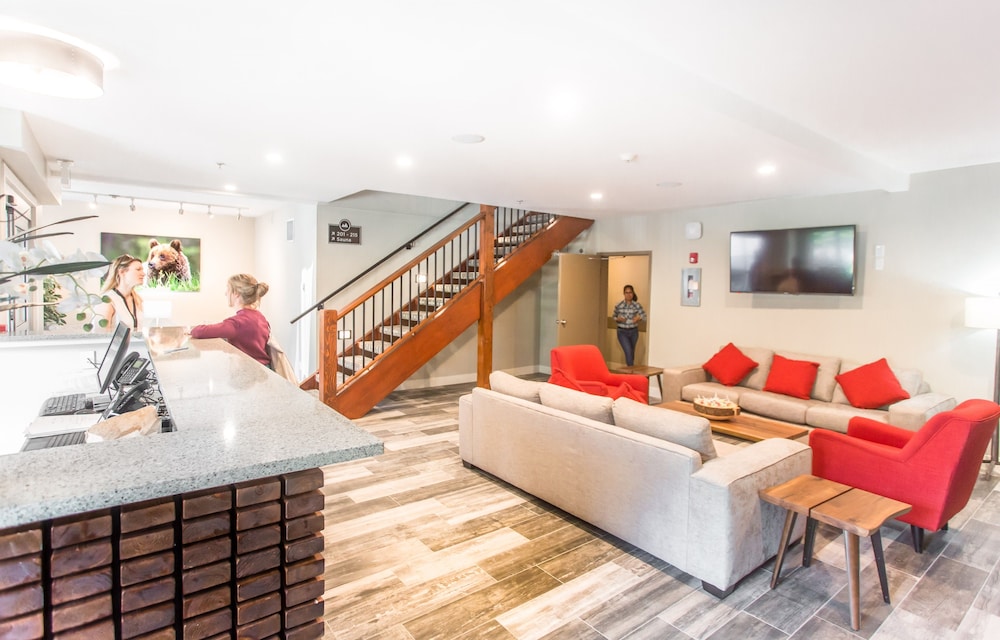 Basecamp Lodge Canmore 45/63