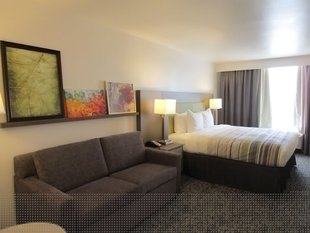 Country Inn & Suites By Radisson, New Orleans I-10 East, LA 10/35